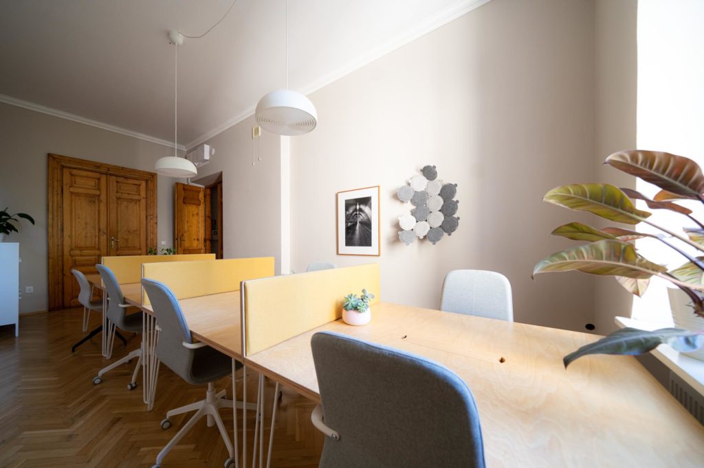 Private serviced office spaces for start-ups - Yolk Krakow